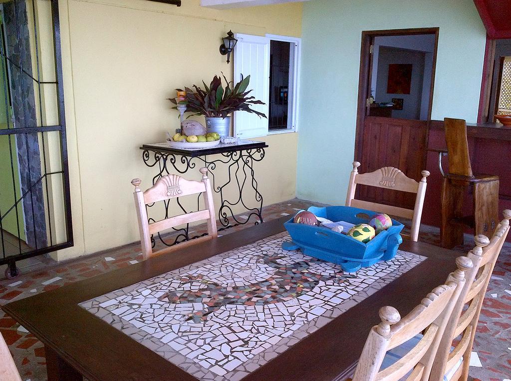 Veranda View Guesthouse Calibishie Екстер'єр фото